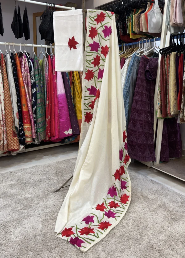 Whisper Weave Mul Cotton Threadwork Saree